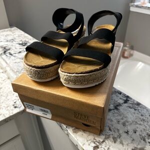 Steve Madden Black Platform Kimmie Sandals